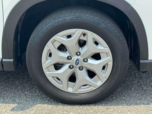 Certified 2023 Subaru Forester AWD/4WD image 6