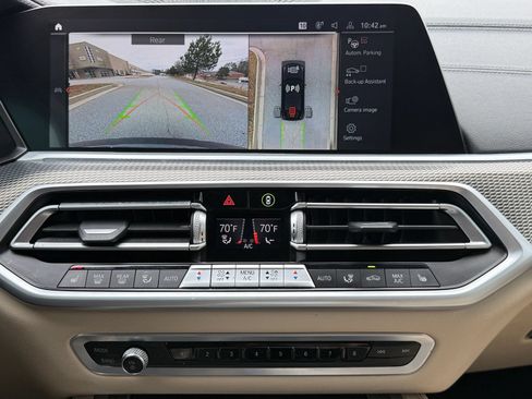 Used 2021 BMW X6 xDrive40i AWD/4WD image 29