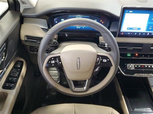 Certified 2023 Lincoln Corsair AWD w/ Equipment Group 101A image 27
