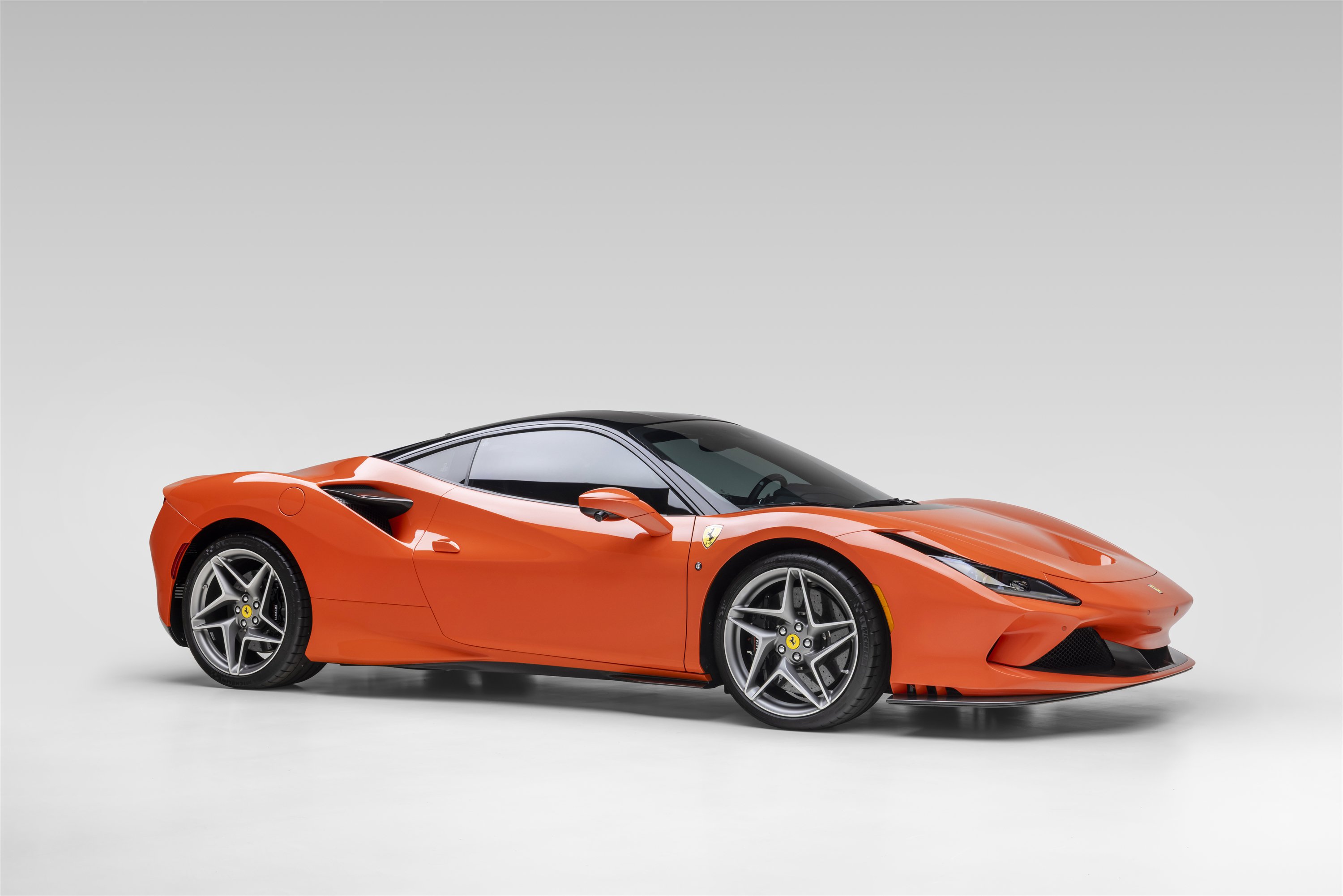 Certified 2021 Ferrari F8 Tributo RWD image 4