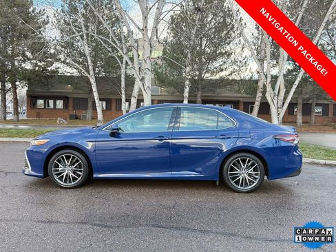 Used 2024 Toyota Camry XLE image 3