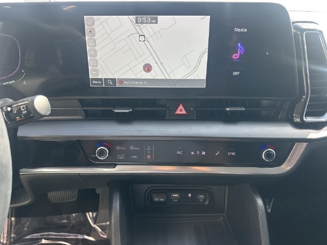 Used 2024 Kia Sportage EX FWD image 21