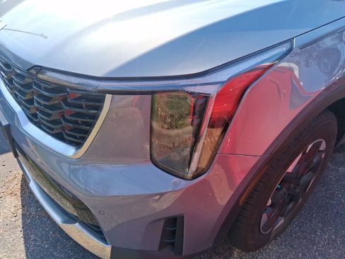 Used 2025 Kia Sorento S w/ Panoramic Sunroof Package image 21