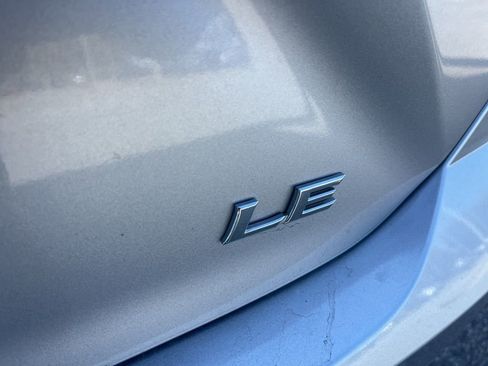 Used 2025 Toyota Camry LE image 27