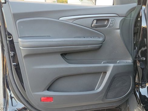 Used 2023 Honda Passport EX-L image 19