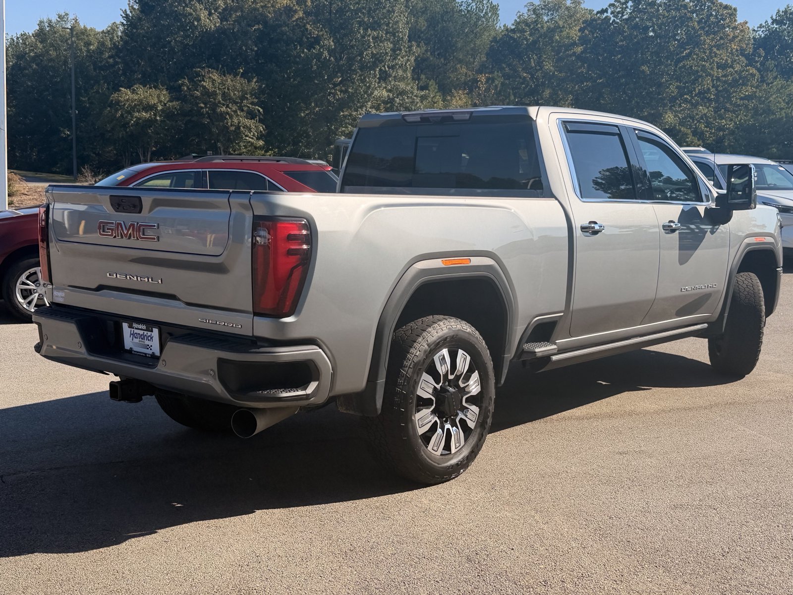Used 2024 GMC Sierra 3500 Denali w/ Denali Reserve Package AWD/4WD image 12