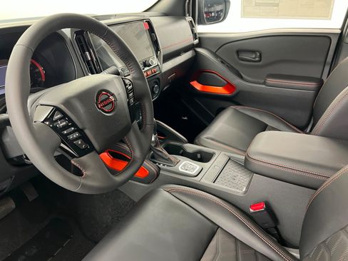 New 2026 Nissan Frontier PRO-4X w/ Pro Premium Package AWD/4WD image 15
