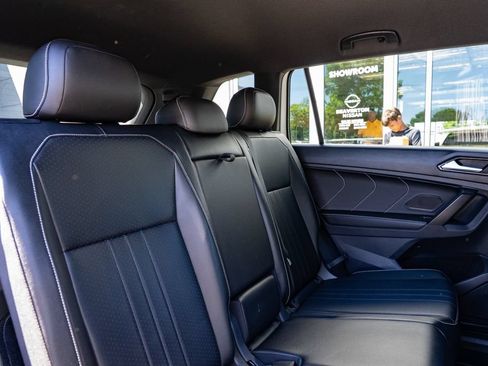 Used 2022 Volkswagen Tiguan SE R-Line FWD image 24
