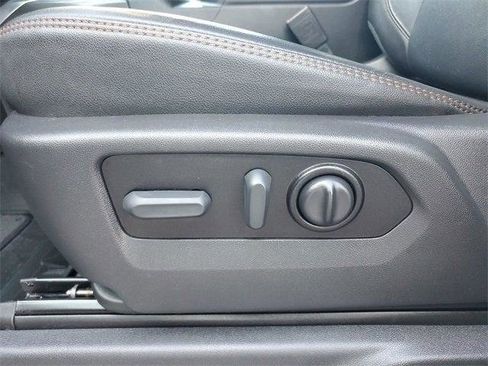 Used 2022 GMC Sierra 2500 AT4 image 71