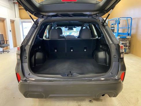 Used 2025 Subaru Forester image 16