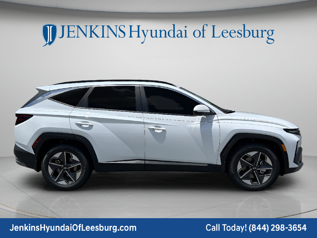 Certified 2025 Hyundai Tucson SEL FWD image 3