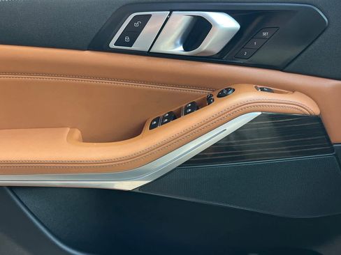 Used 2023 BMW X5 xDrive40i image 13