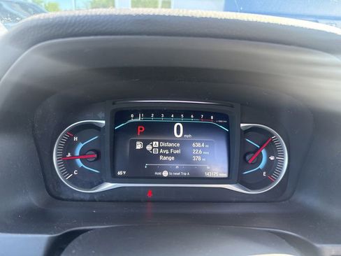 Used 2019 Honda Pilot Touring image 3