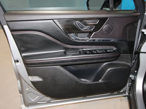 Used 2024 Lincoln Corsair Grand Touring w/ Equipment Group 301A image 5