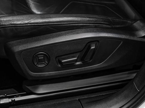 Used 2020 Audi Q3 2.0T Premium w/ Convenience Package image 36