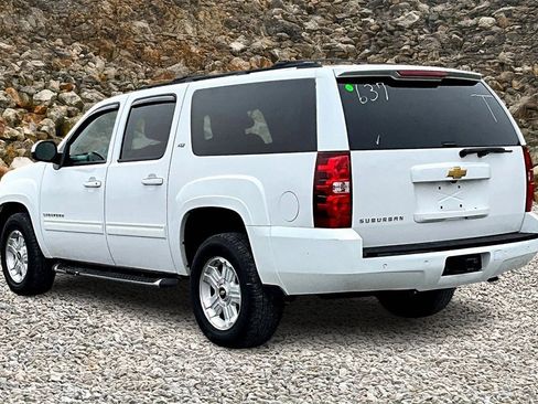 Used 2013 Chevrolet Suburban LT image 11