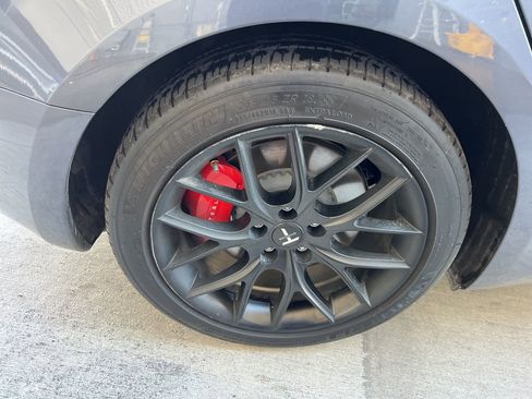 Used 2023 Tesla Model 3 Performance image 12
