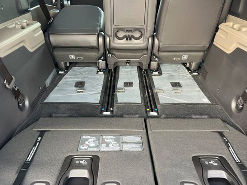 New 2026 Kia Carnival SX FWD image 16
