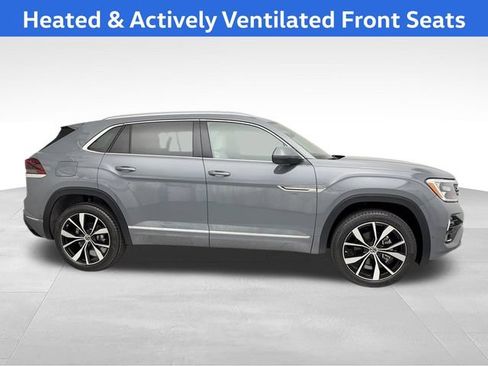 Certified 2025 Volkswagen Atlas Cross Sport SEL Premium R-Line AWD/4WD image 12