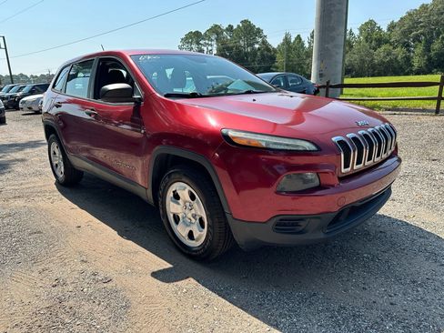 Used 2014 Jeep Cherokee Sport image 3