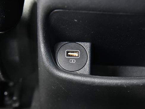 Used 2023 Hyundai Kona SEL FWD image 40