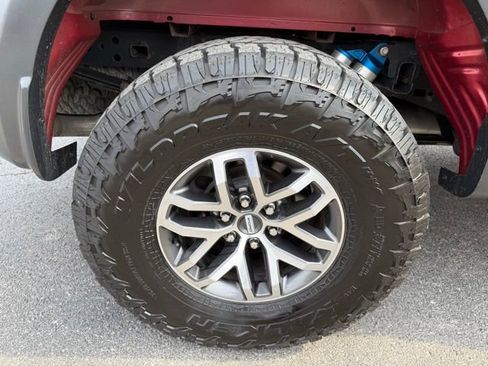 Used 2018 Ford F150 Raptor w/ Equipment Group 802A Luxury image 11