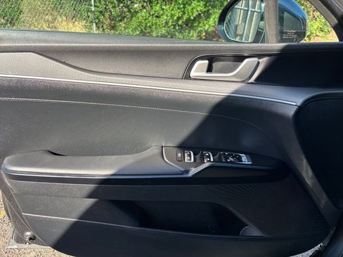 Used 2025 Kia K5 LXS image 18