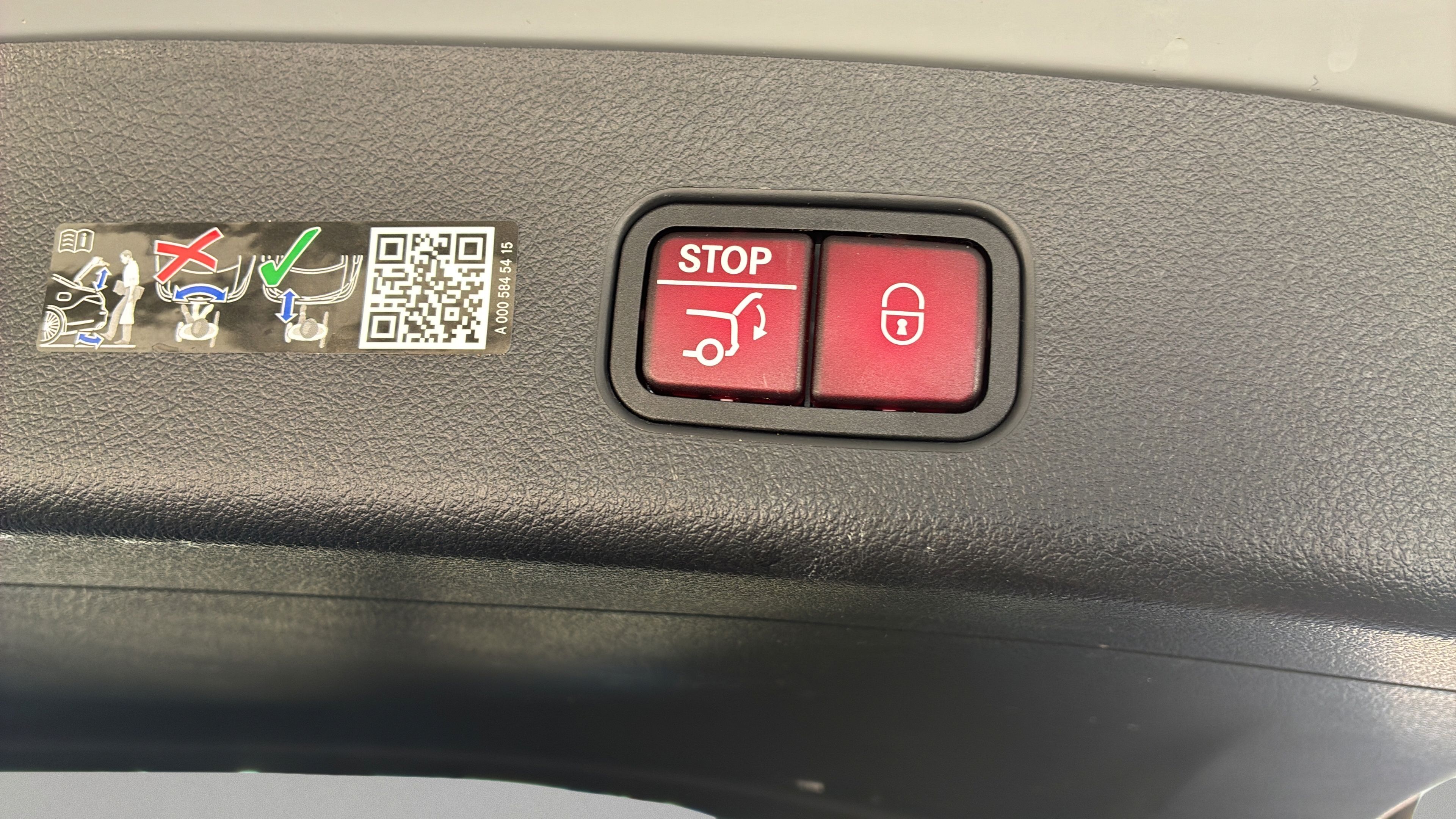 Used 2026 Mercedes-Benz GLC 300 image 43