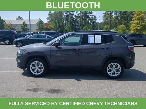 Used 2024 Jeep Compass Latitude AWD/4WD image 10