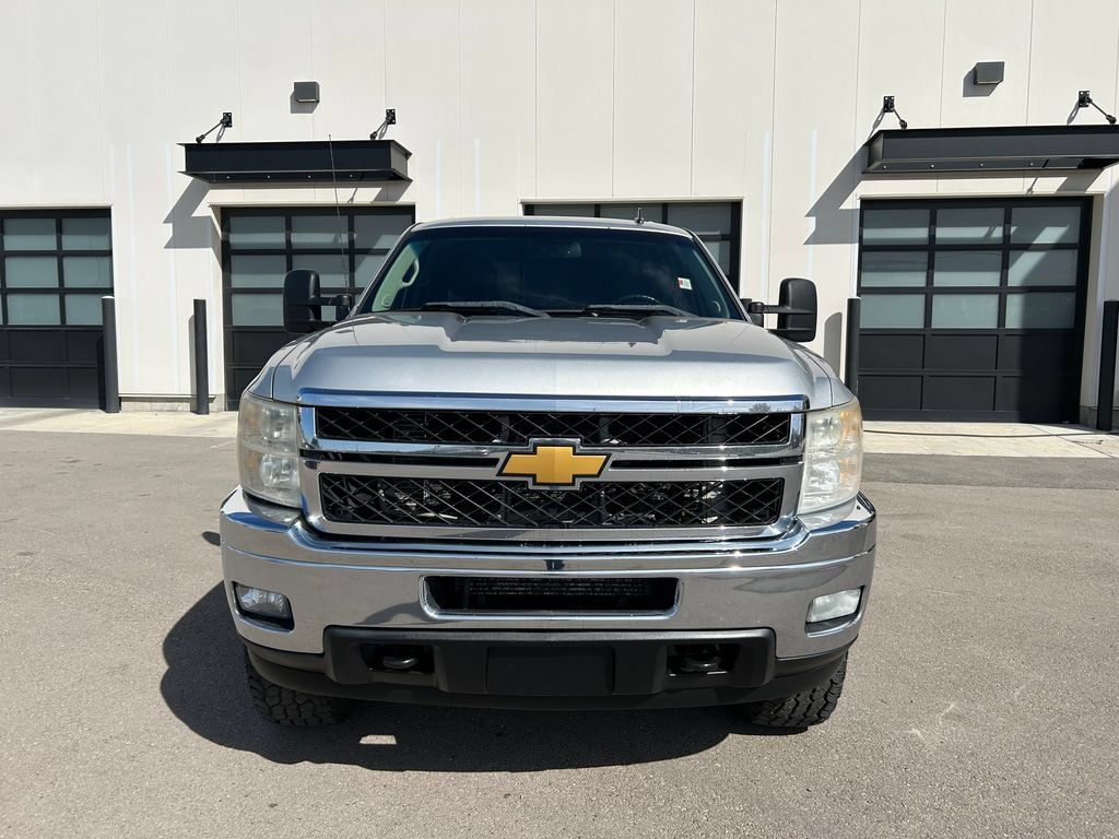 Used 2011 Chevrolet Silverado 2500 LTZ w/ LTZ Plus Package AWD/4WD image 5