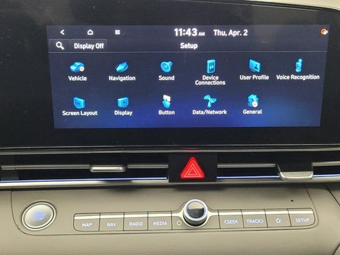 Used 2024 Hyundai Elantra SEL image 25