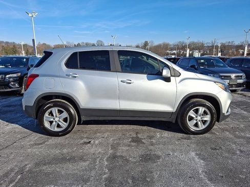 Used 2017 Chevrolet Trax LS image 8