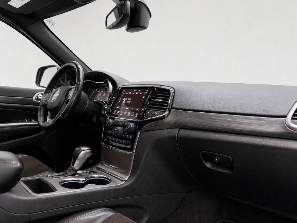 Used 2019 Jeep Grand Cherokee Altitude AWD/4WD image 39