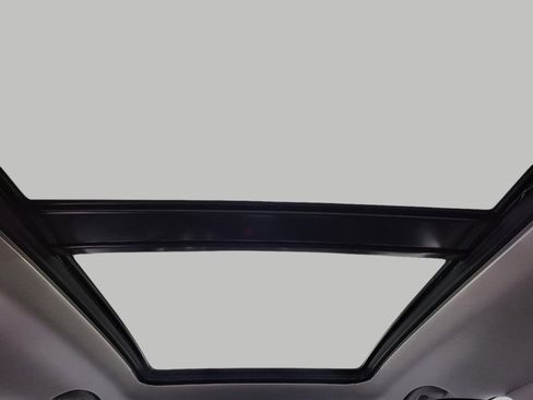 Used 2022 GMC Terrain SLT w/ Infotainment Package II image 24