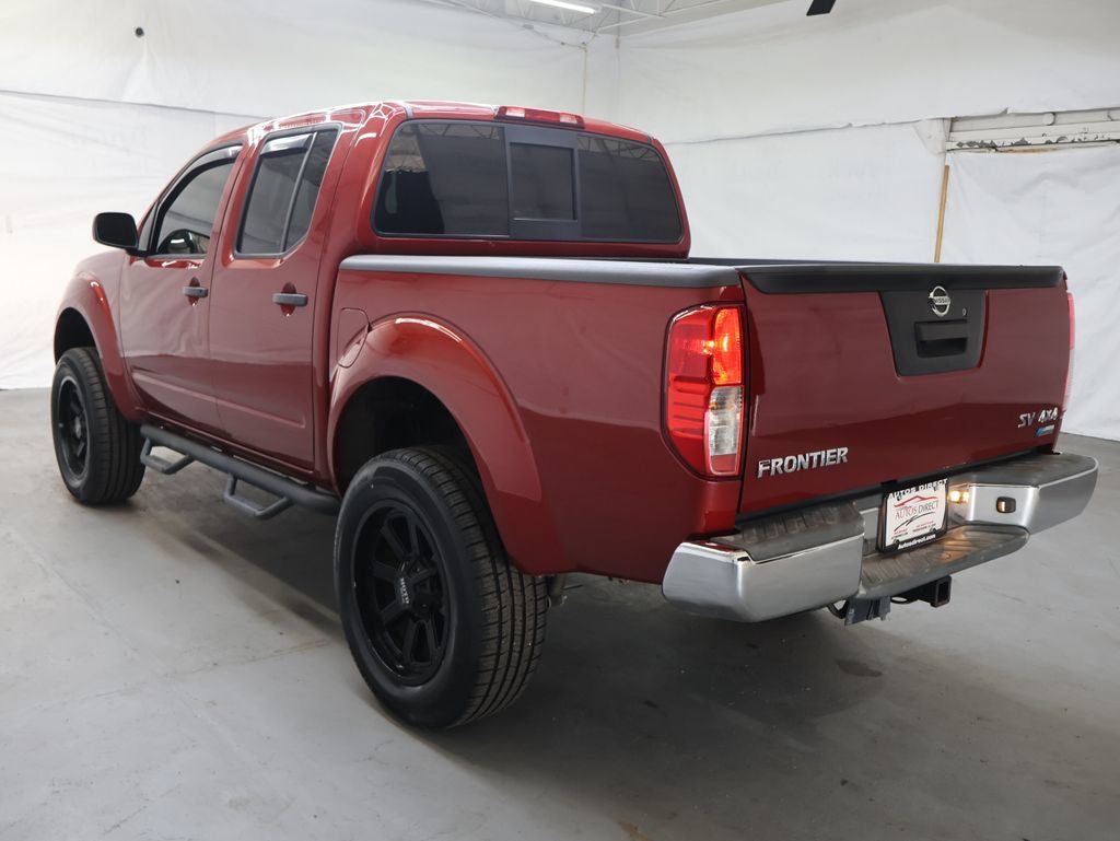 Used 2018 Nissan Frontier SV AWD/4WD image 5