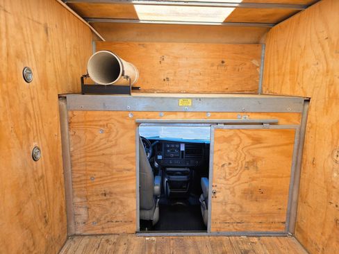 Used 2020 Chevrolet Express 3500 w/ Driver Convenience Package RWD image 10