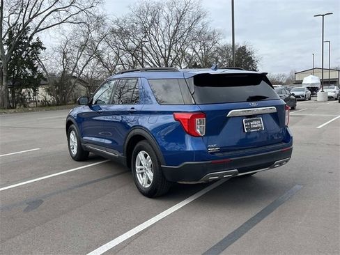 Used 2020 Ford Explorer XLT w/ Equipment Group 202A image 7