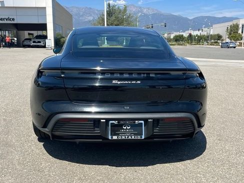 Used 2023 Porsche Taycan 4S AWD/4WD image 8