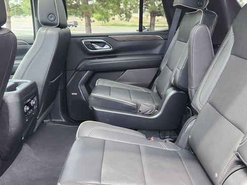 Used 2023 Chevrolet Tahoe Premier AWD/4WD image 10