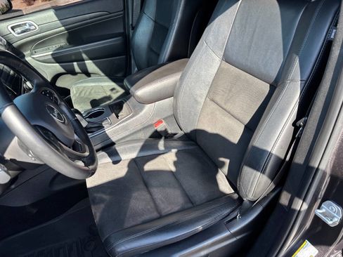 Used 2019 Jeep Grand Cherokee Altitude image 11