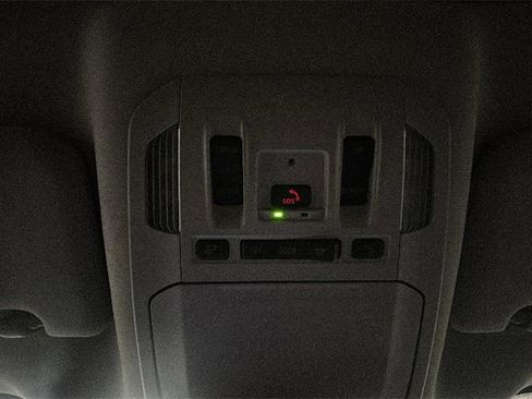 Used 2024 Toyota Highlander XLE image 20