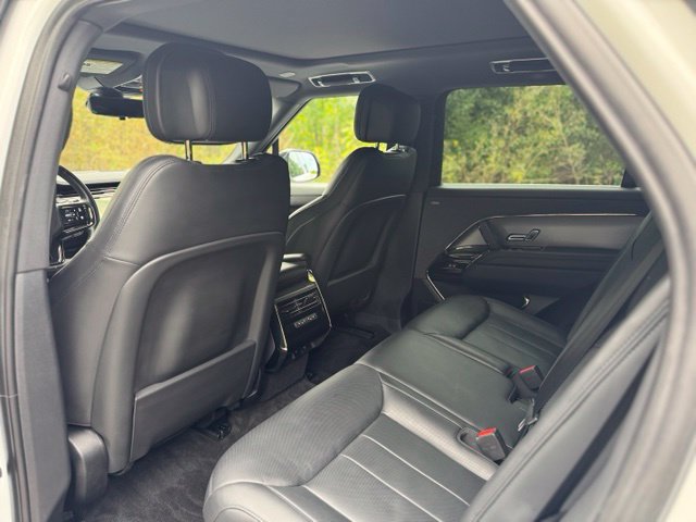 Used 2025 Land Rover Range Rover Sport Dynamic SE AWD/4WD image 12