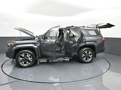 Used 2025 Toyota 4Runner TRD Sport image 50