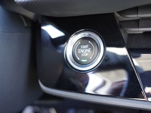 Certified 2025 Buick Envision Preferred image 28