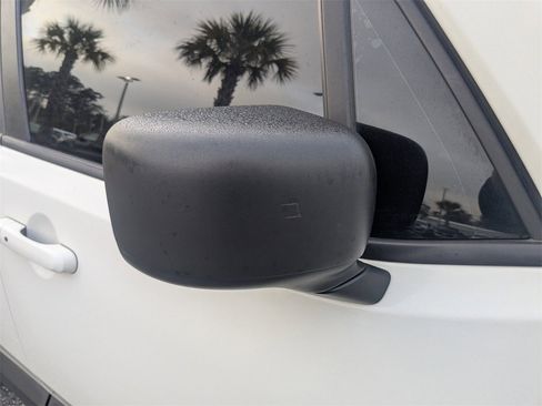 Used 2021 Jeep Renegade Sport image 12