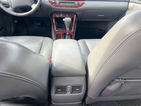 Used 2006 Toyota Camry XLE image 15