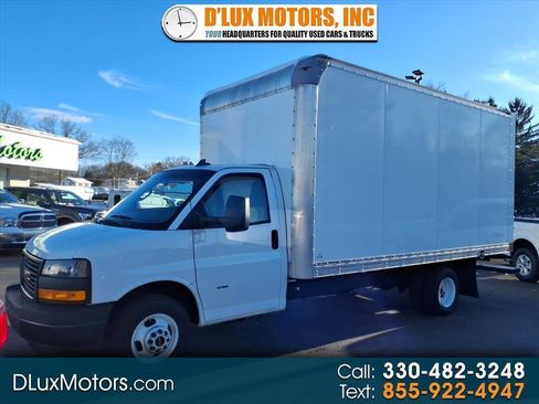 Used 2022 GMC Savana 3500 Extended image 1