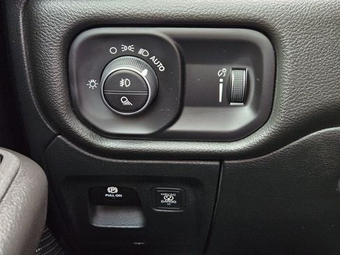 Used 2026 RAM 1500 Express image 24