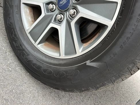 Used 2015 Ford F150 Lariat AWD/4WD image 10