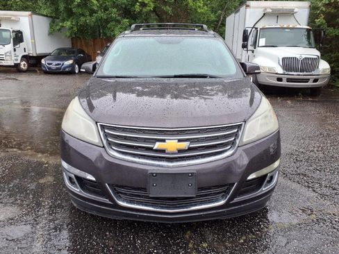 Used 2015 Chevrolet Traverse LT w/ Style and Technology Package image 9